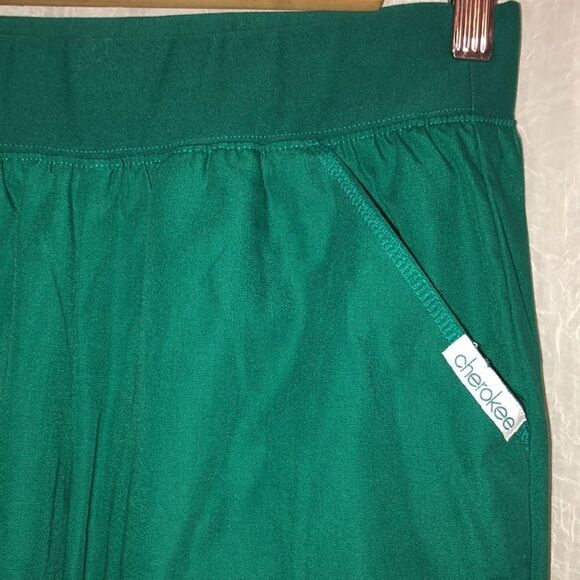 CherokeeāXSĀ GreenāScrubāUniformāPants - Picture 6 of 9